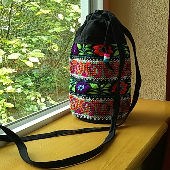 Water bottle tote - Picture 2 of 5